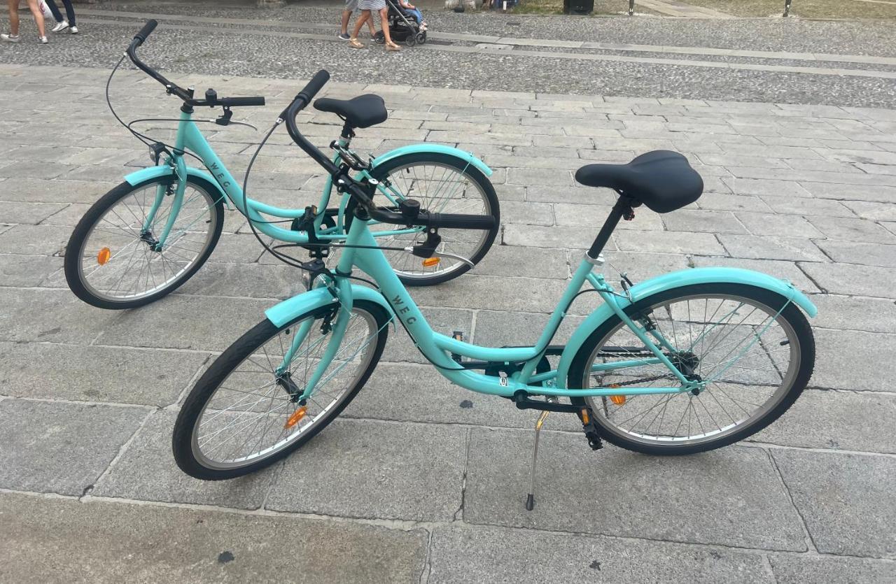 Alloggio Del 1400 Nel Cuore Del Centro Storico A 2 Min Dal Porto E Con 2 Bici Gratuite Комо Екстер'єр фото