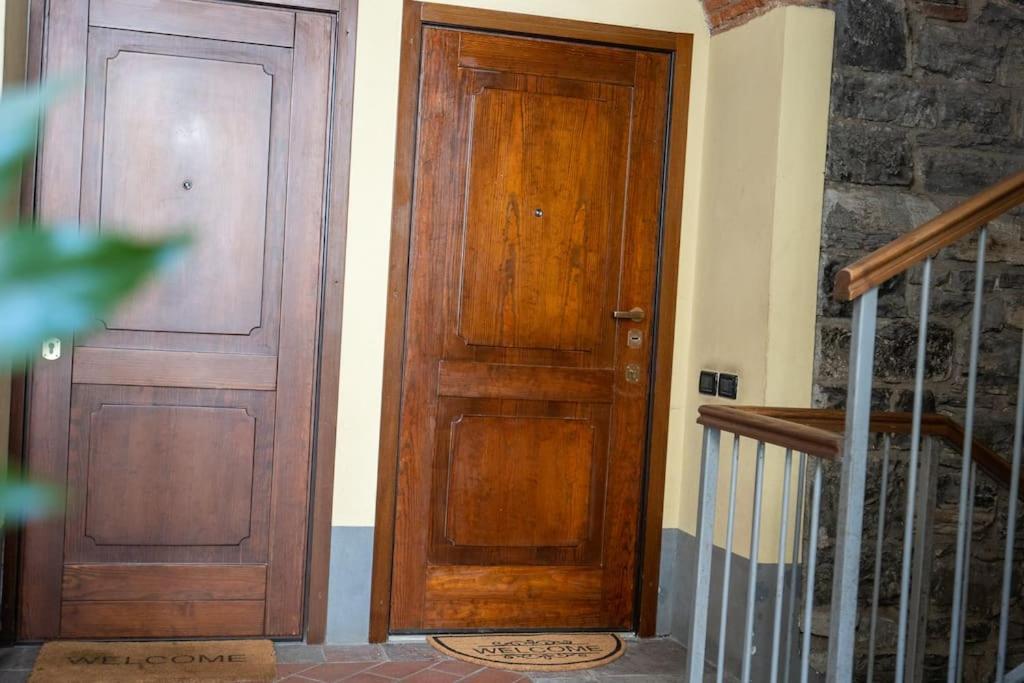 Alloggio Del 1400 Nel Cuore Del Centro Storico A 2 Min Dal Porto E Con 2 Bici Gratuite Комо Екстер'єр фото