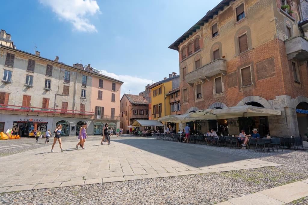 Alloggio Del 1400 Nel Cuore Del Centro Storico A 2 Min Dal Porto E Con 2 Bici Gratuite Комо Екстер'єр фото