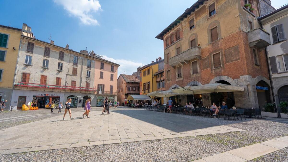 Alloggio Del 1400 Nel Cuore Del Centro Storico A 2 Min Dal Porto E Con 2 Bici Gratuite Комо Екстер'єр фото